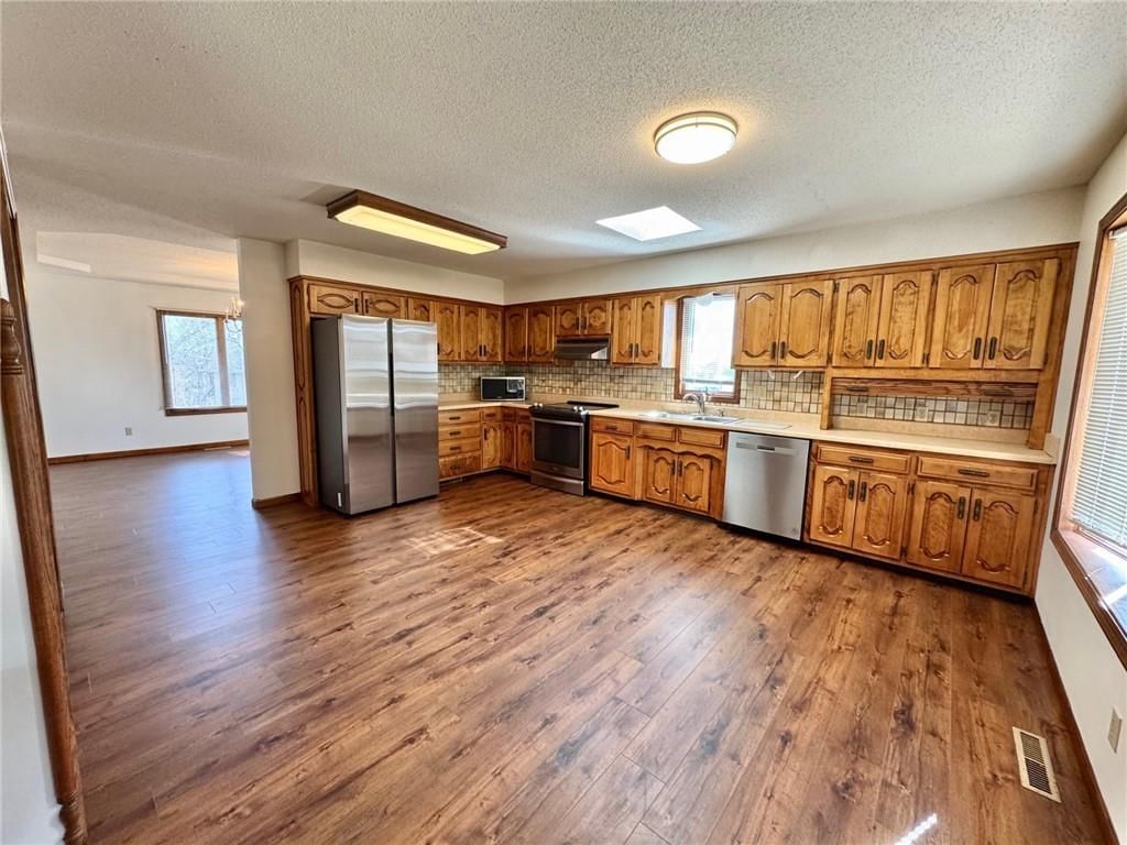 1410 Grandview Drive — photo 15