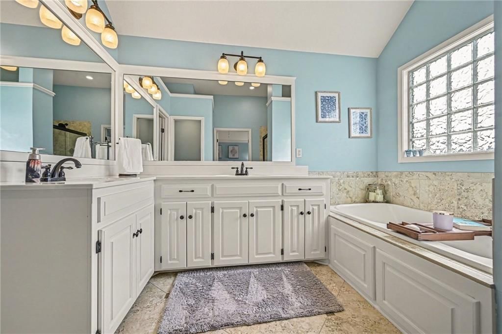 17802 Greyhawke Ridge — photo 14