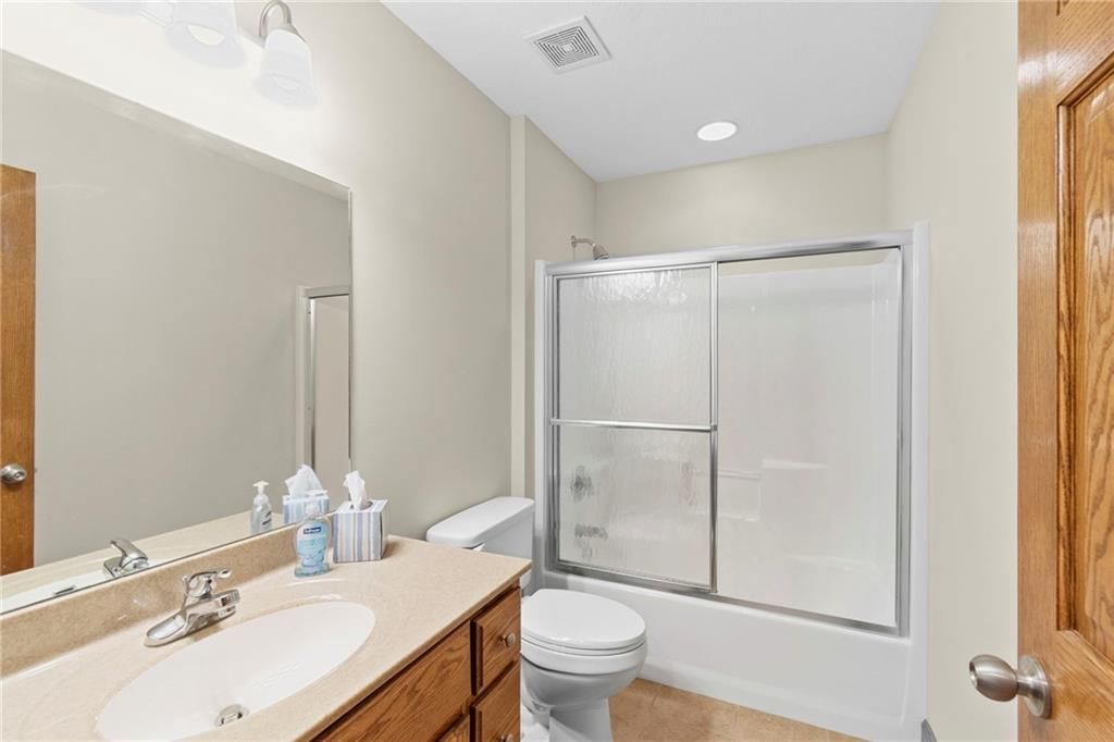305 Eagles Landing Parkway — photo 22