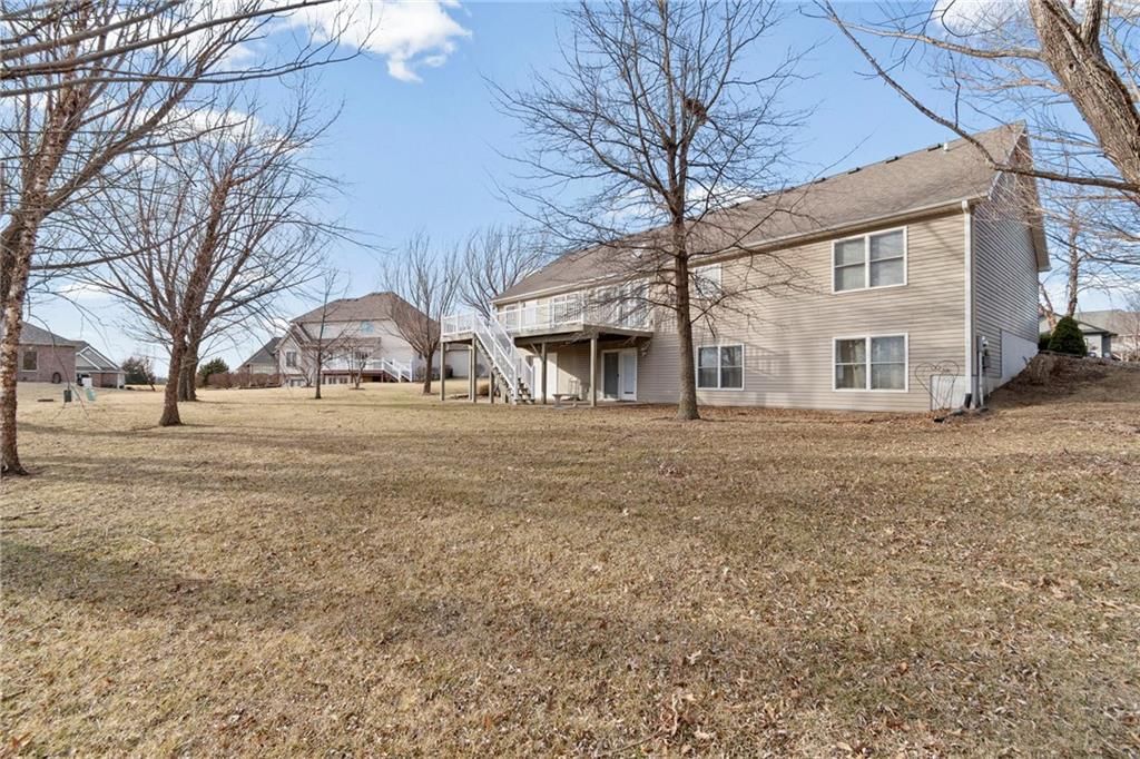 305 Eagles Landing Parkway — photo 33