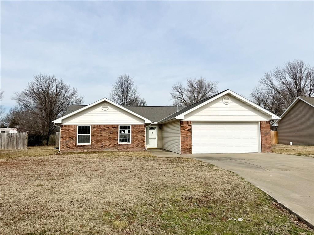 3227 Hughes Avenue, Parsons, KS