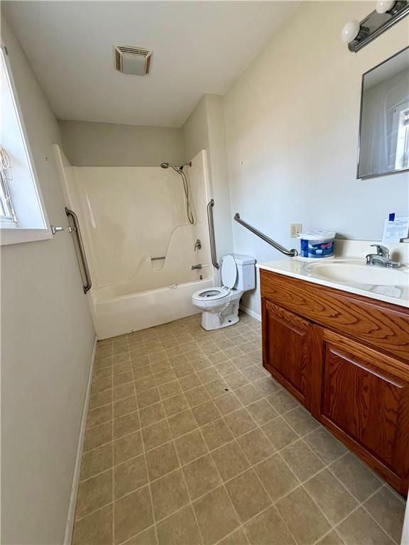 3227 Hughes Avenue — photo 12