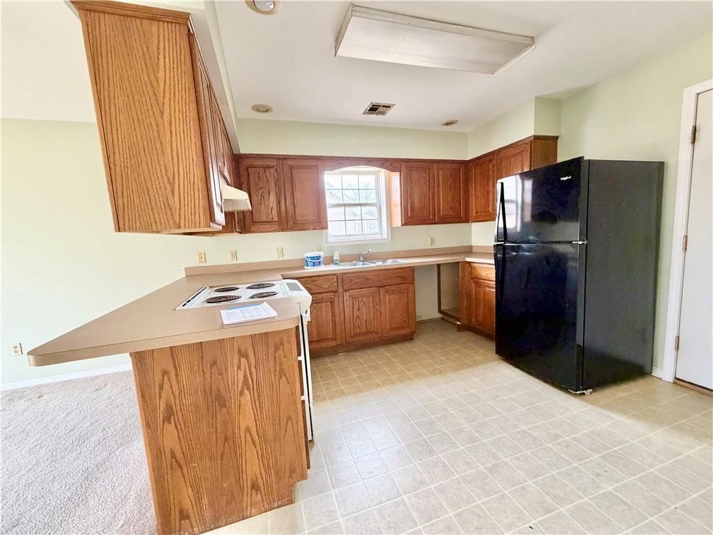3227 Hughes Avenue — photo 18