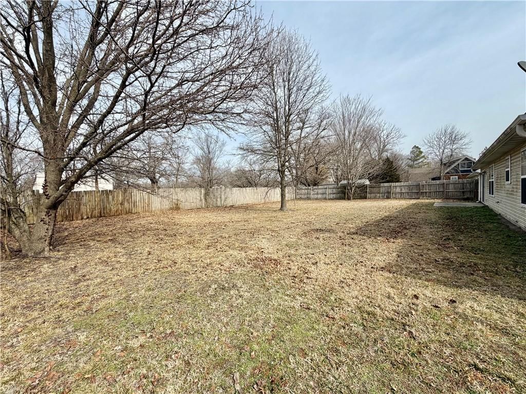 3227 Hughes Avenue — photo 25