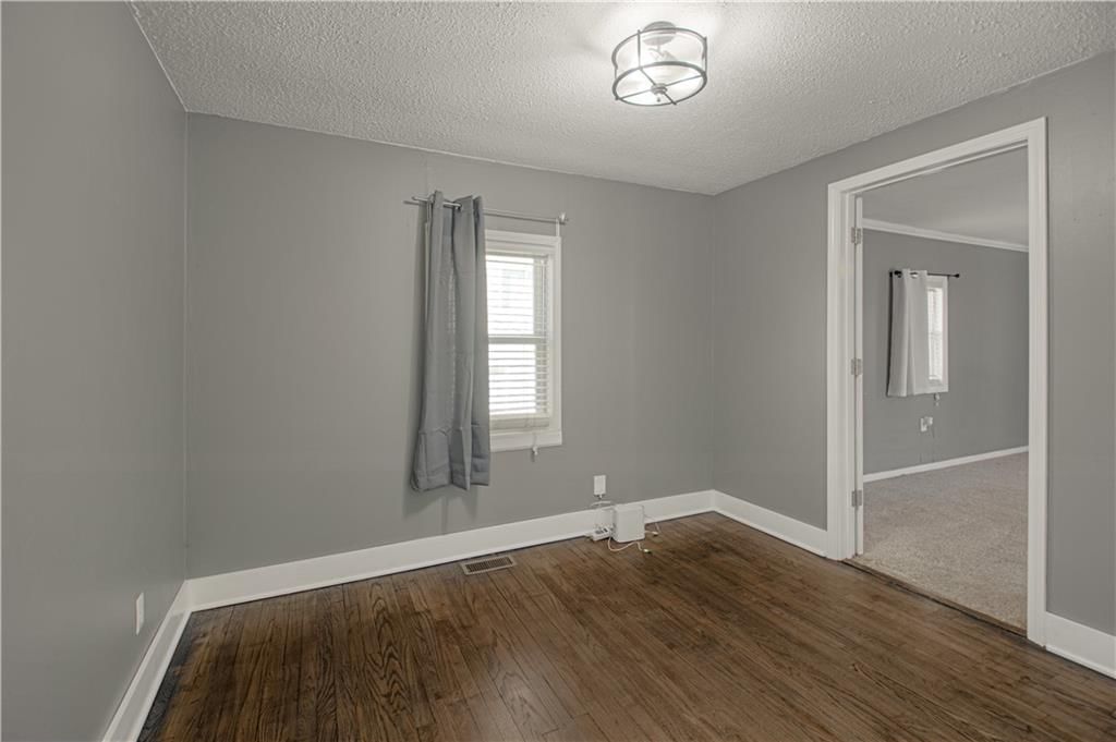 427 N Fairview Avenue — photo 14