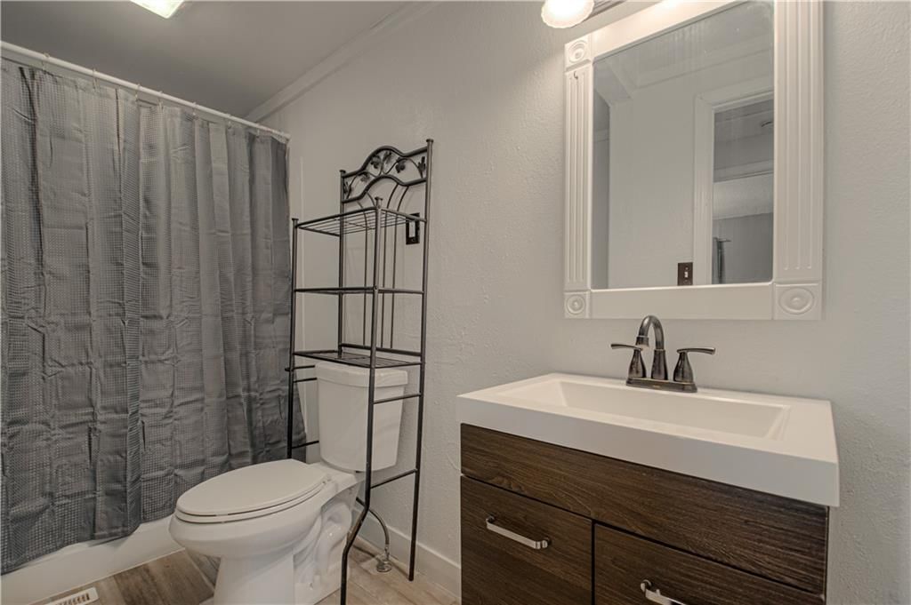 427 N Fairview Avenue — photo 16