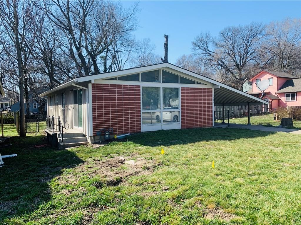 1600 S Ralston Avenue — photo 2
