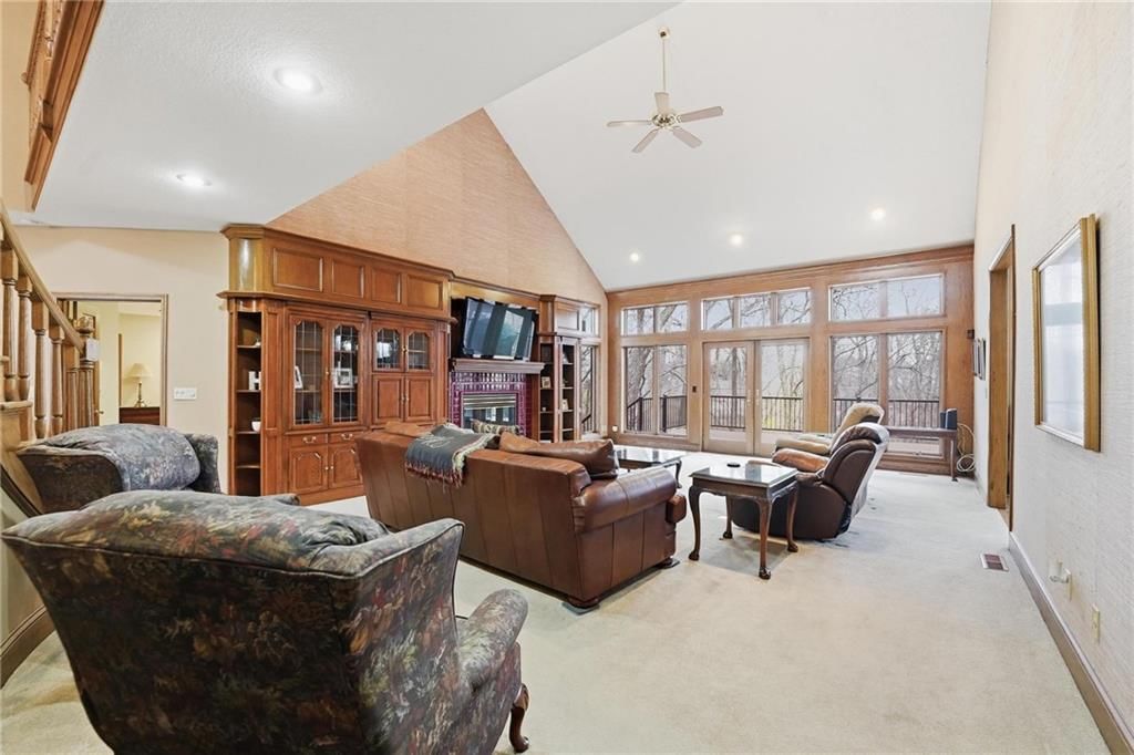71 The Woodlands Drive — photo 14