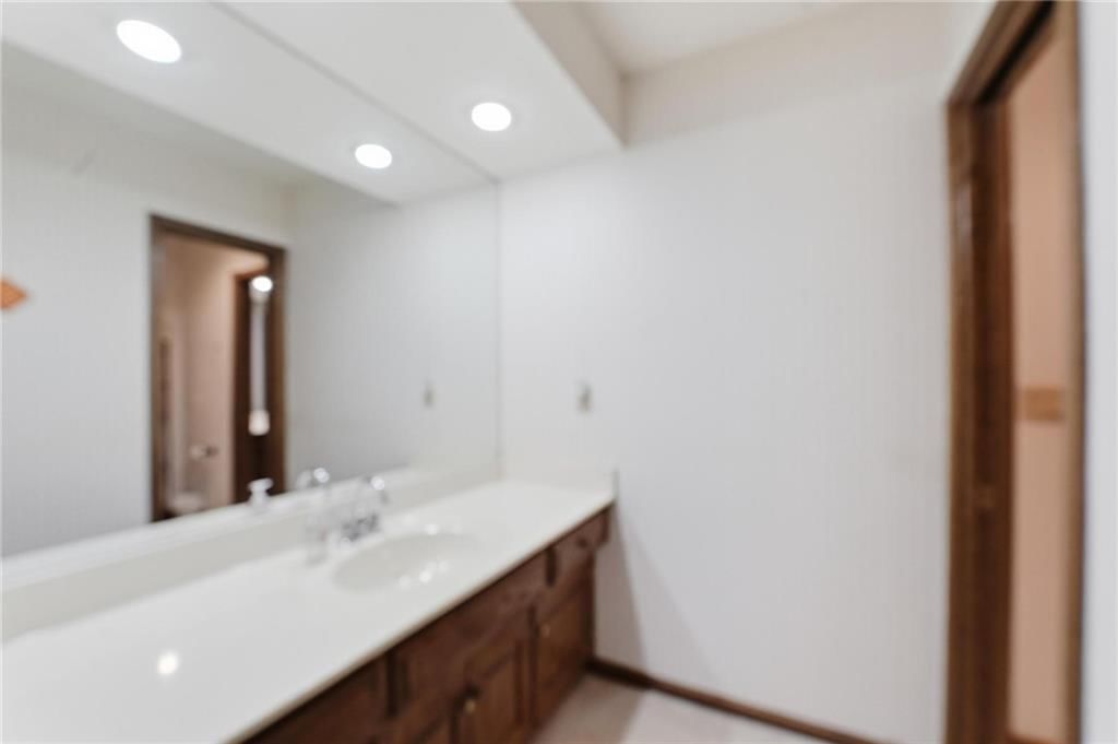 71 The Woodlands Drive — photo 41