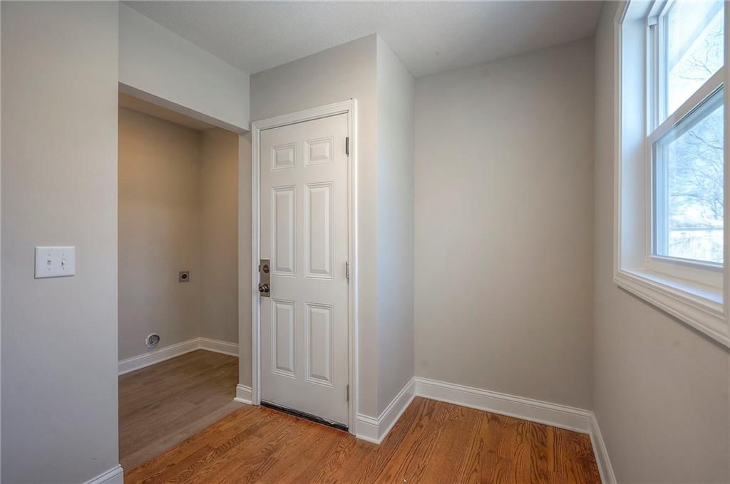 524 E Prairie Street — photo 15
