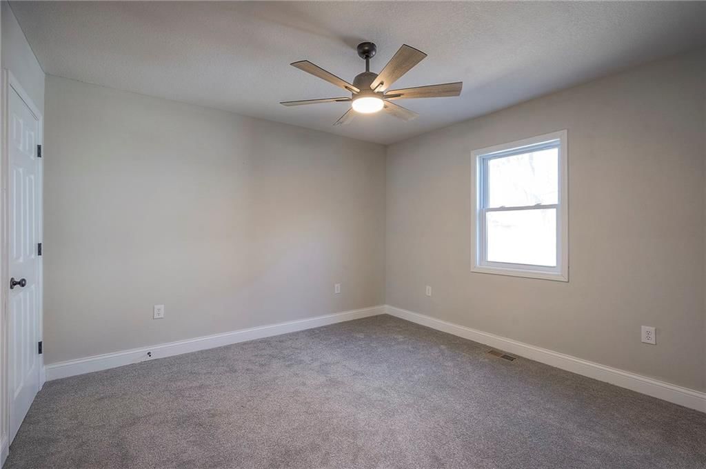 524 E Prairie Street — photo 17
