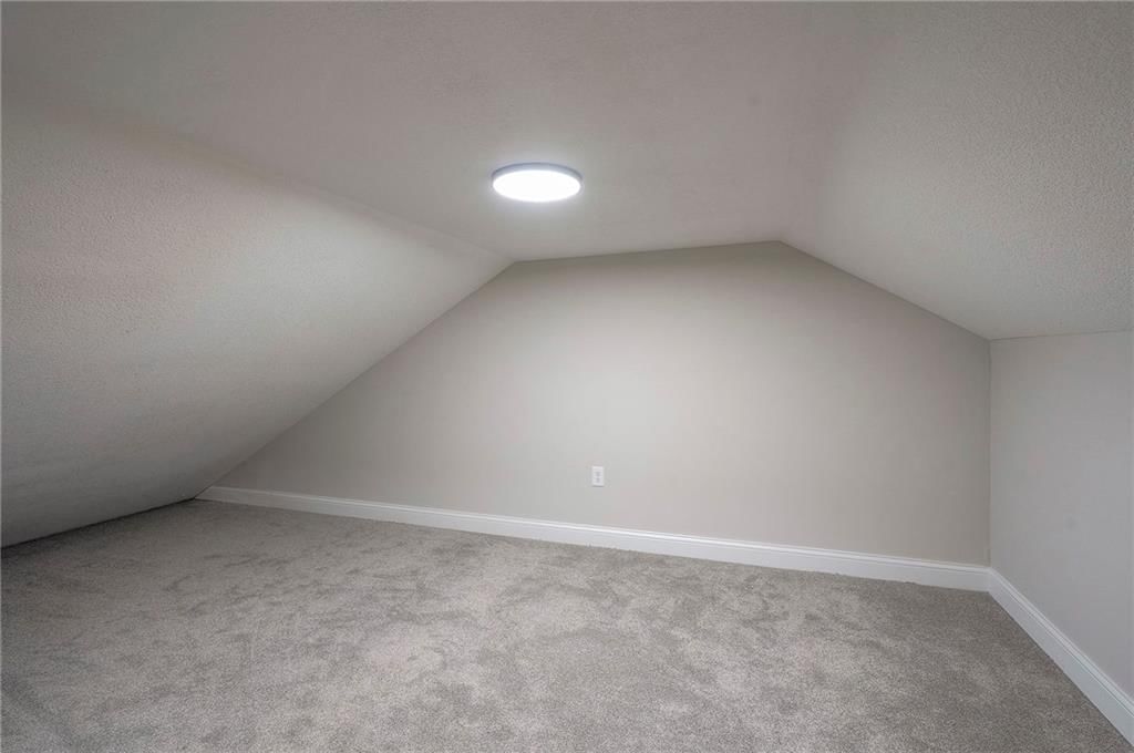 524 E Prairie Street — photo 29