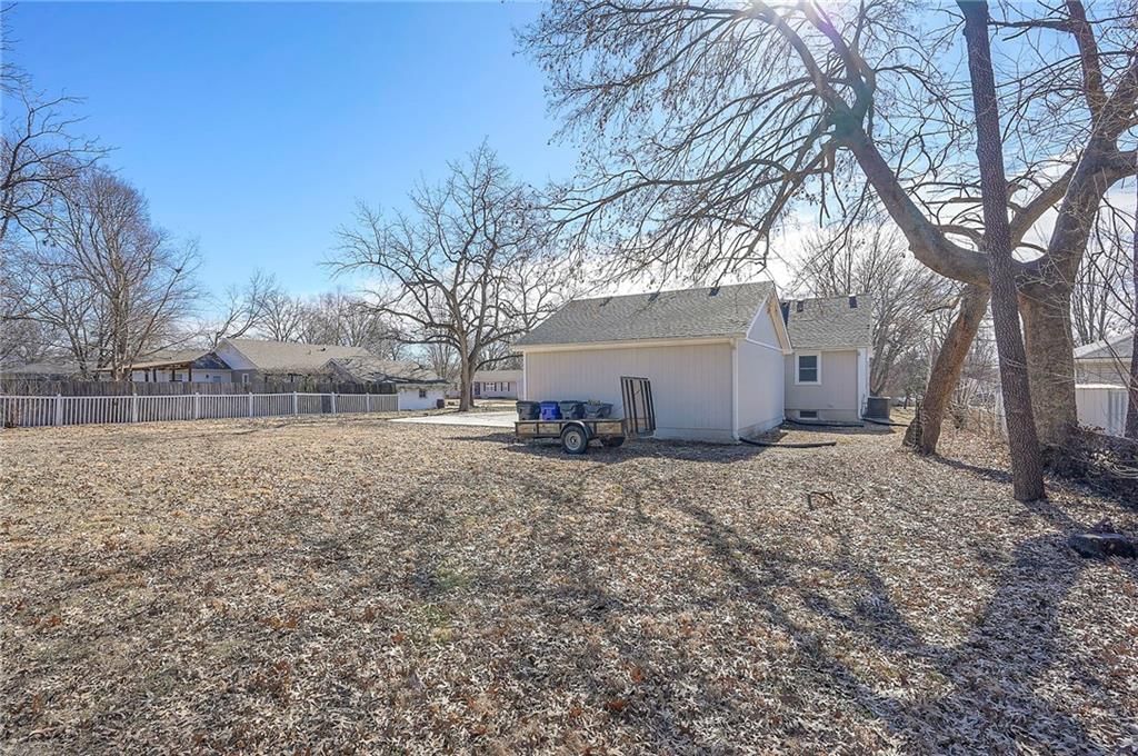 524 E Prairie Street — photo 35