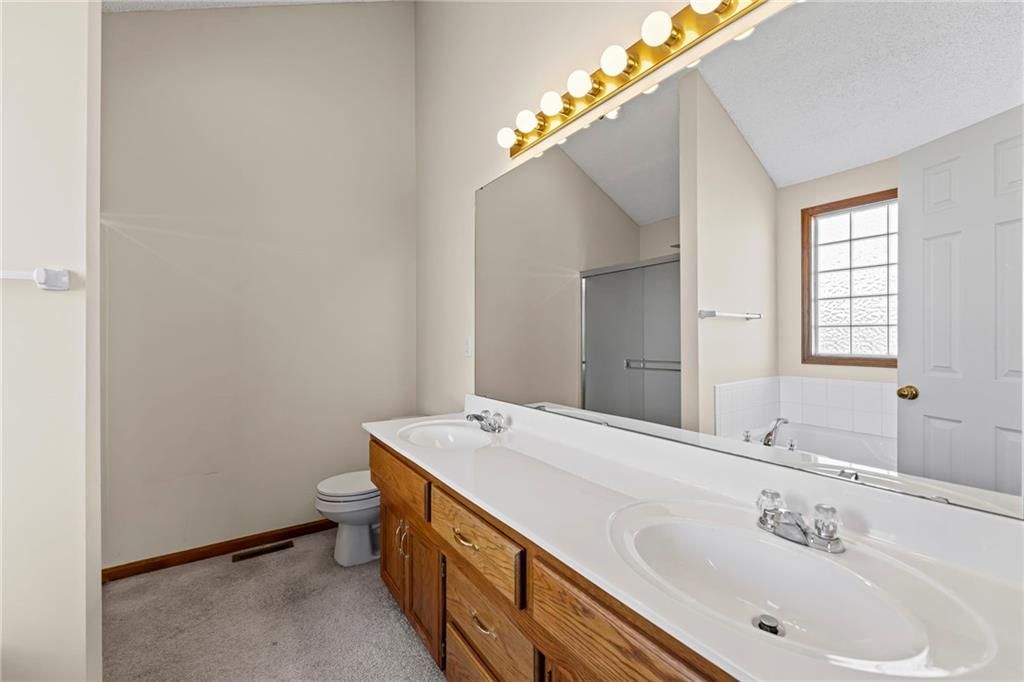 1300 Spruce Drive — photo 15