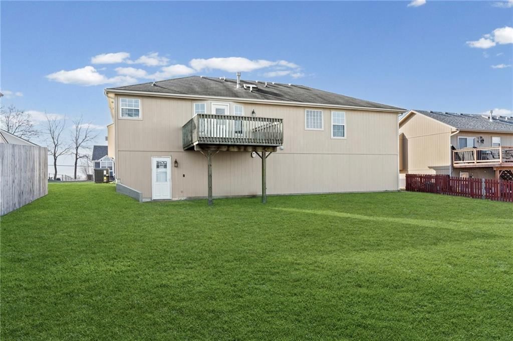 1300 Spruce Drive — photo 30