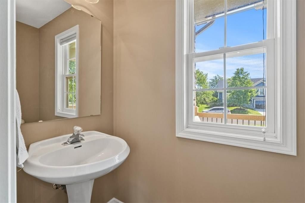 2312 SW Post Oak Court — photo 13