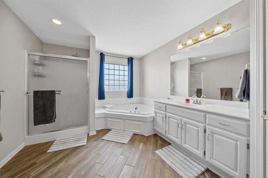 2312 SW Post Oak Court — photo 16