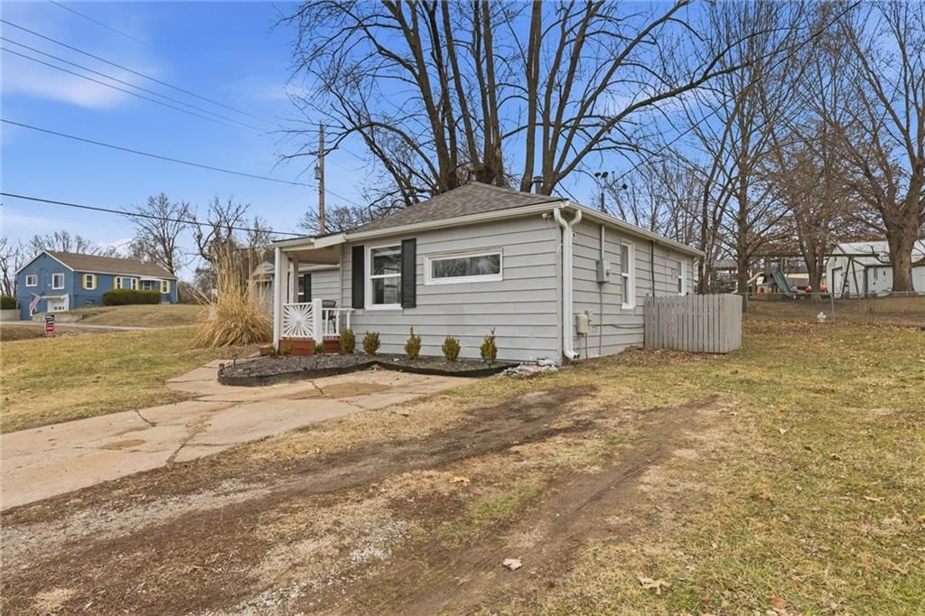 6713 S Elm Street — photo 3