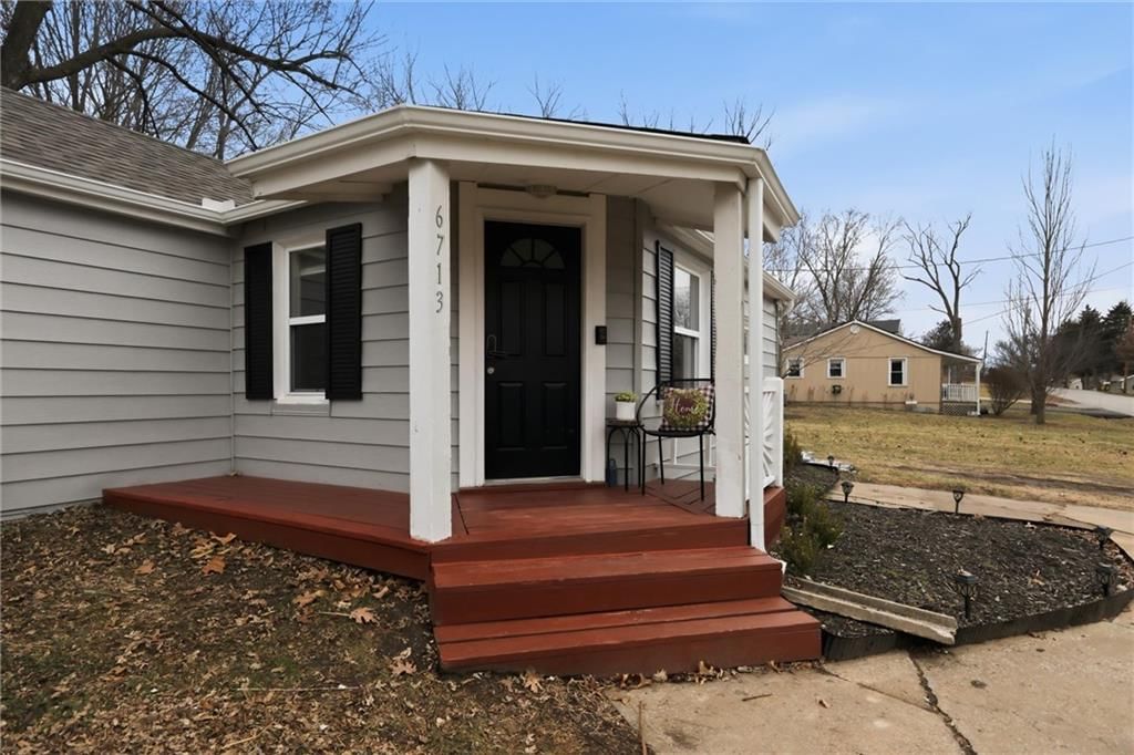 6713 S Elm Street — photo 4