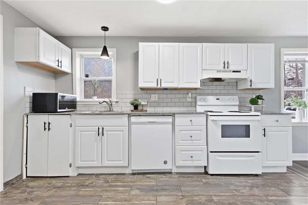 6713 S Elm Street — photo 13