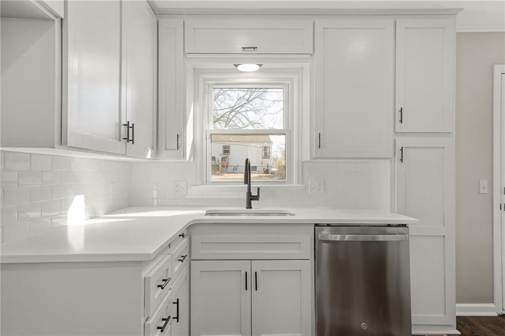 5535 Rosewood Street — photo 13