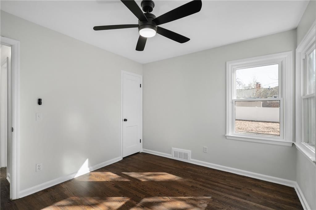 5535 Rosewood Street — photo 22