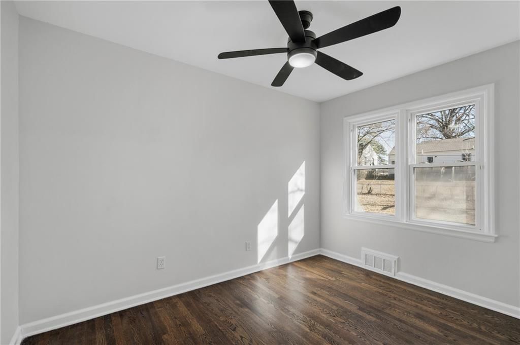 5535 Rosewood Street — photo 23
