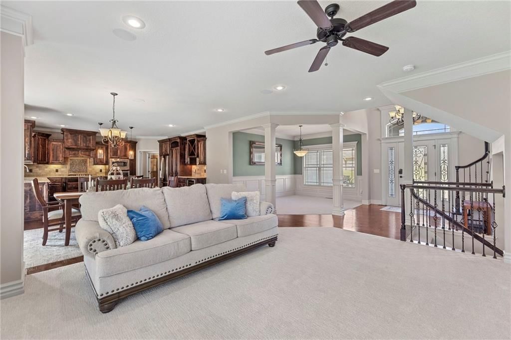 5819 Charlotte Street — photo 10
