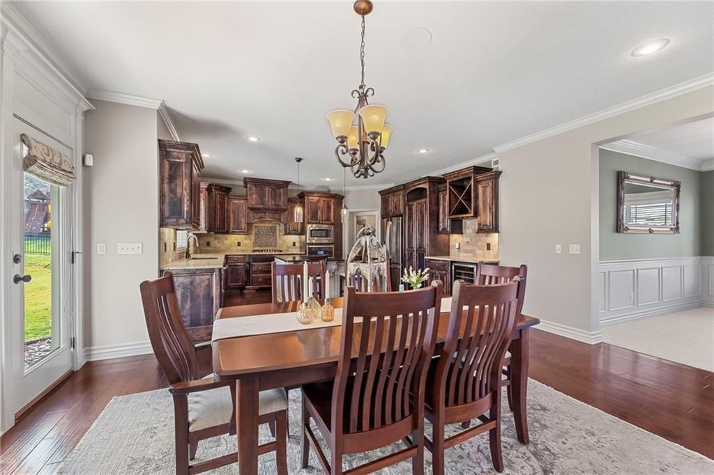5819 Charlotte Street — photo 12