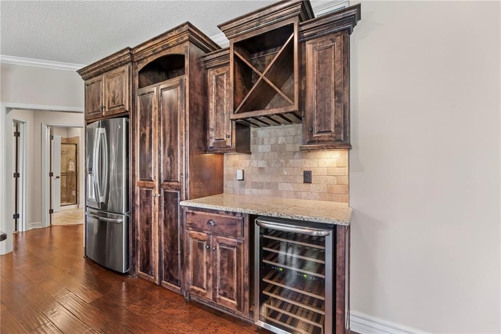5819 Charlotte Street — photo 22