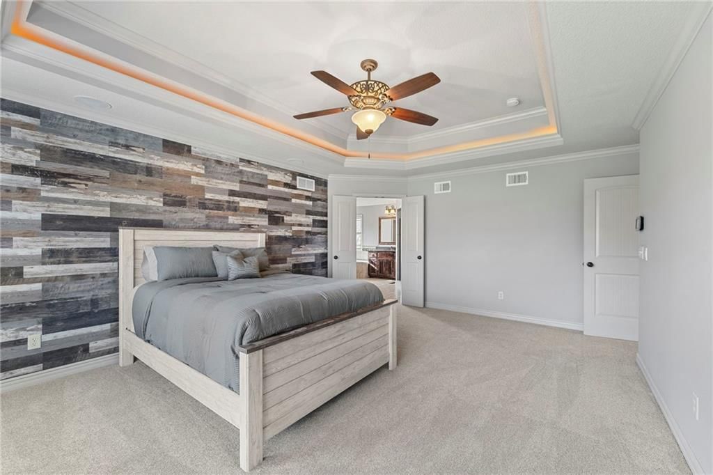5819 Charlotte Street — photo 25