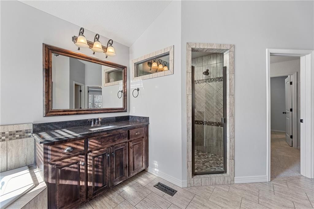 5819 Charlotte Street — photo 28