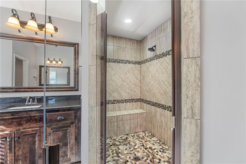 5819 Charlotte Street — photo 30