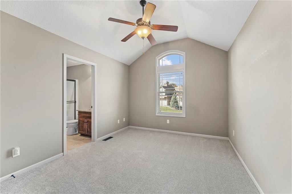 5819 Charlotte Street — photo 37