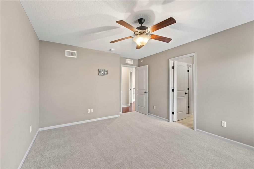 5819 Charlotte Street — photo 42