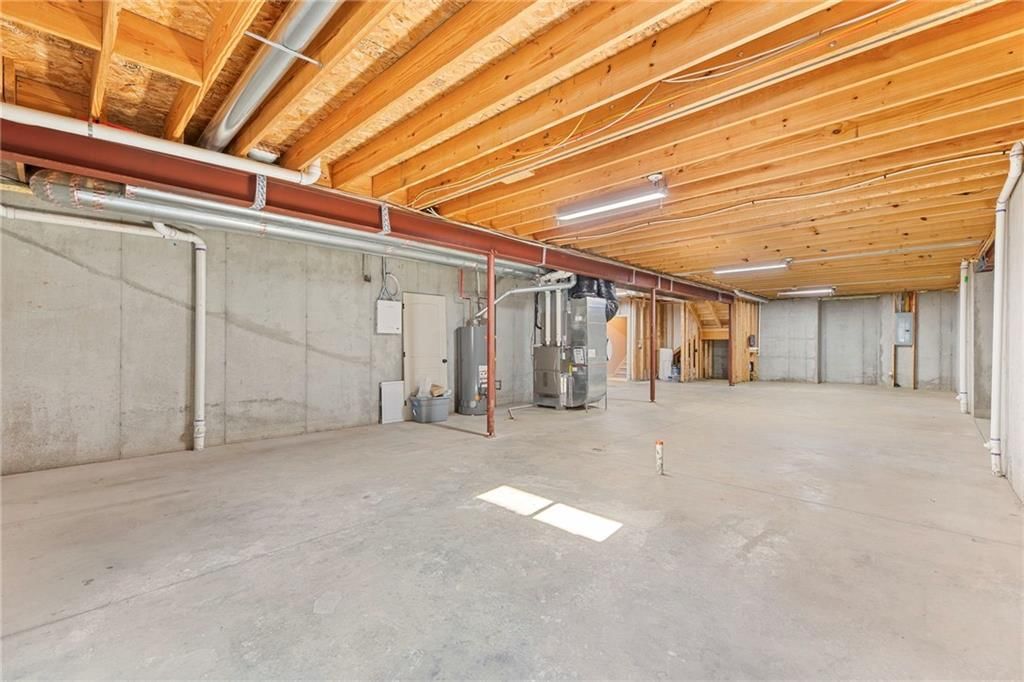 5819 Charlotte Street — photo 51