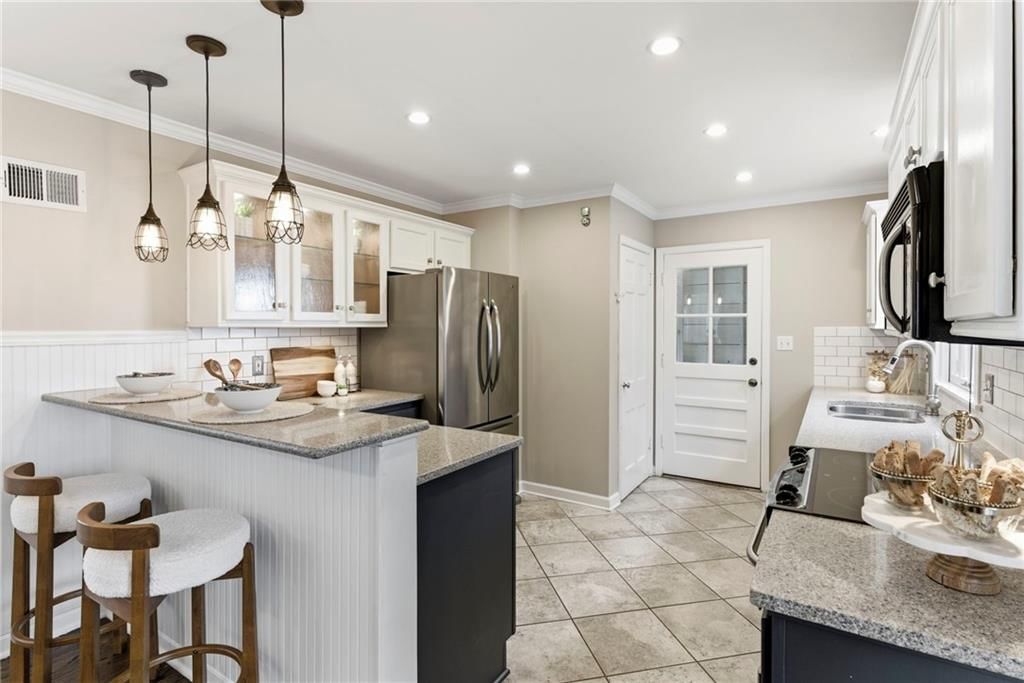 5206 W 70th Street — photo 11