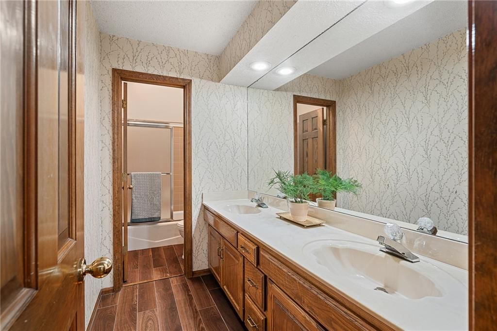 15514 W 89th Street — photo 25