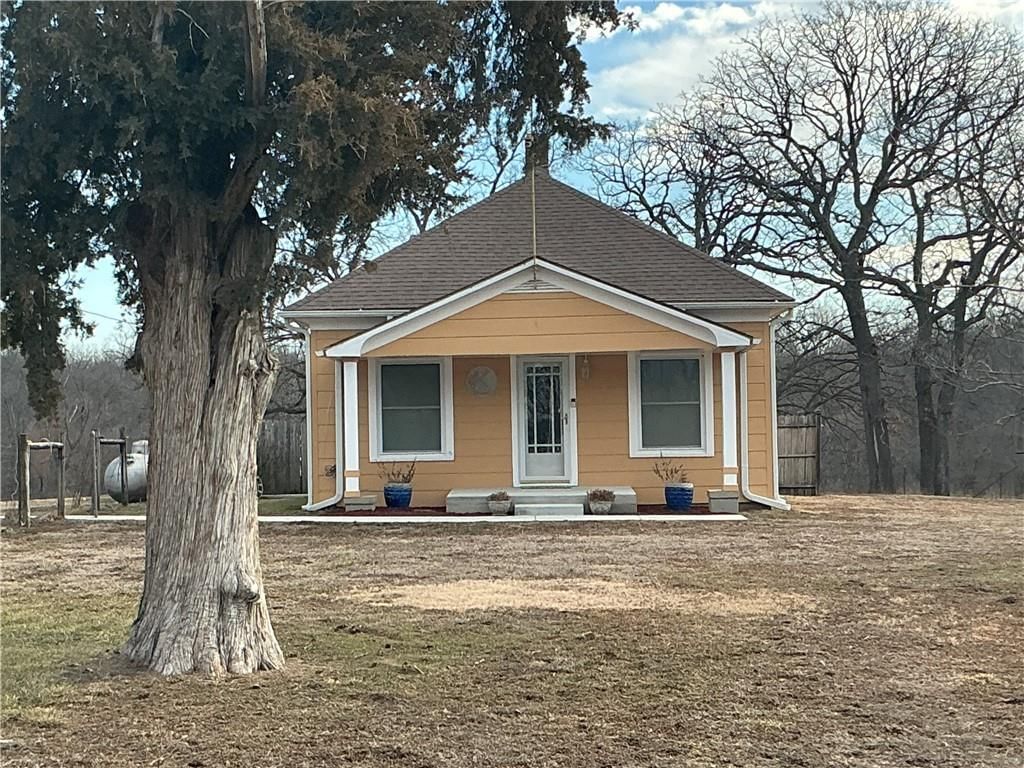 3177 Florida Road, Pomona, KS
