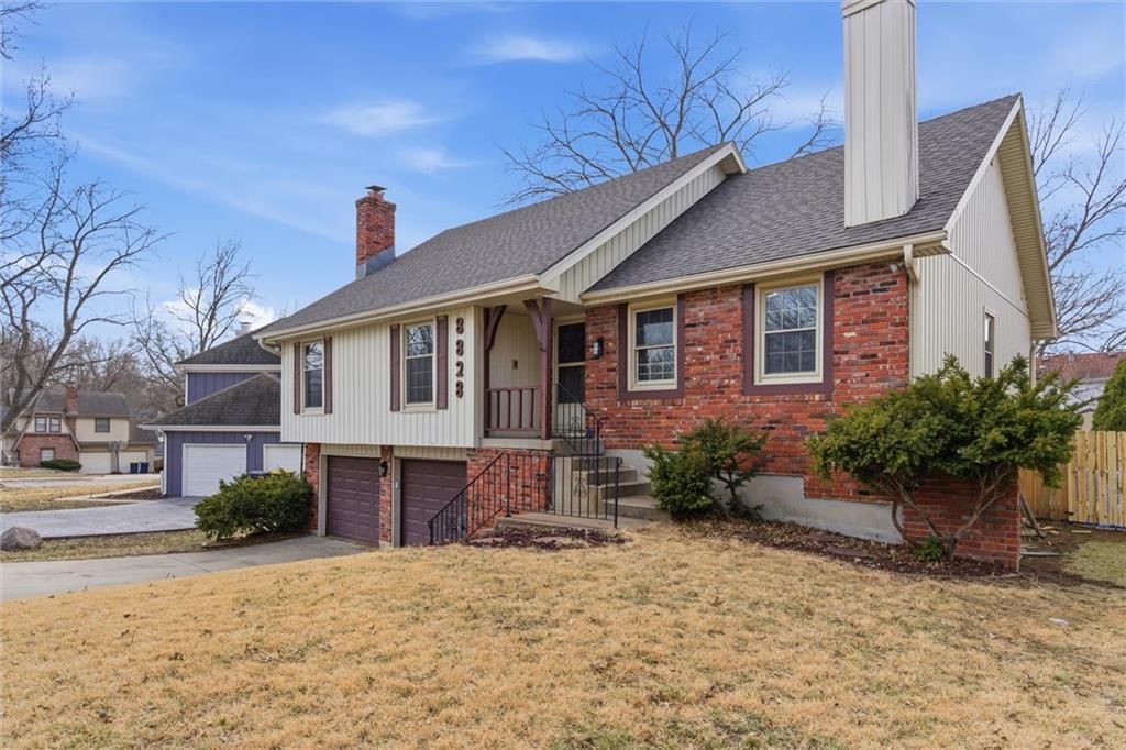 8828 Laurel Avenue — photo 3