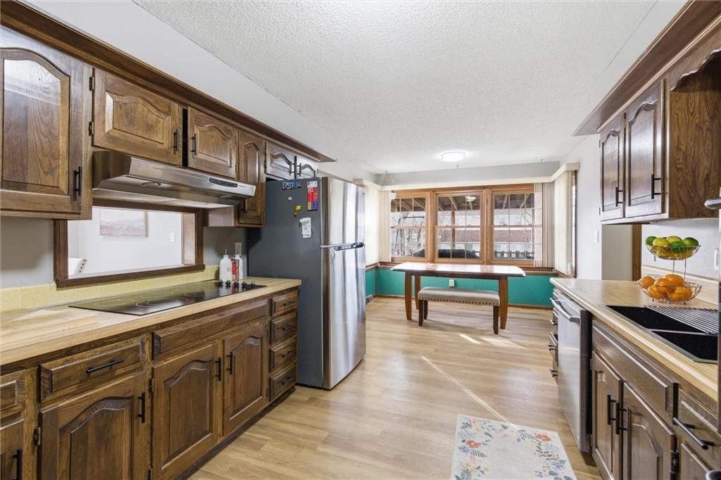 8828 Laurel Avenue — photo 12