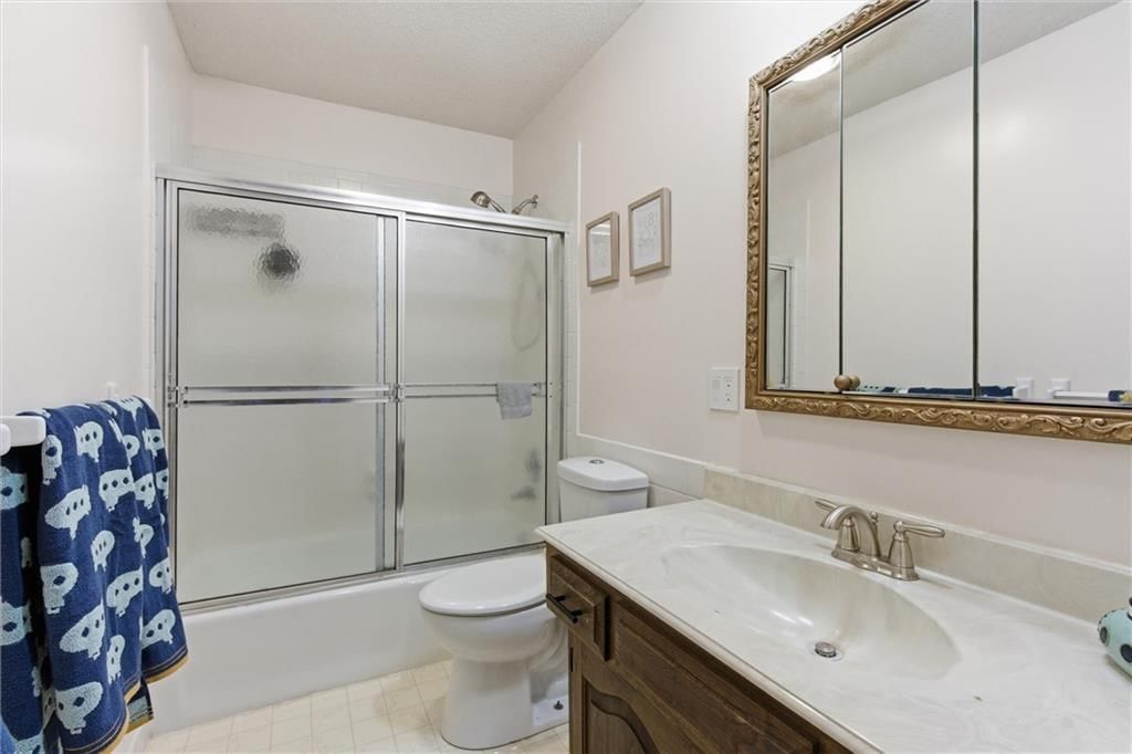8828 Laurel Avenue — photo 21