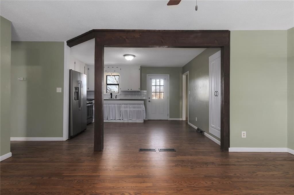 902 SW Locust Street — photo 3