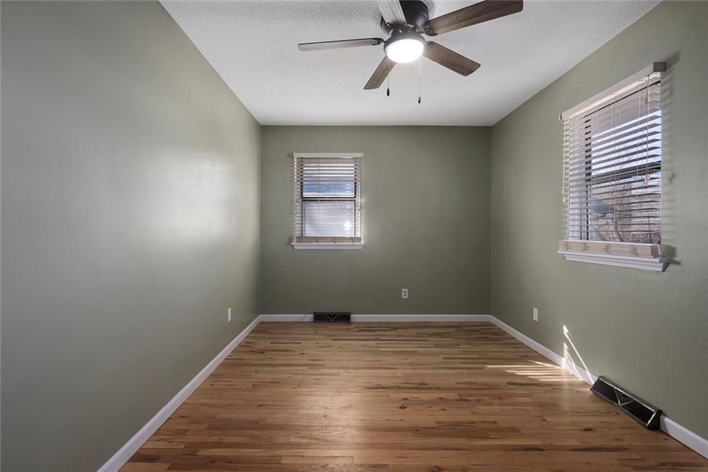 902 SW Locust Street — photo 15