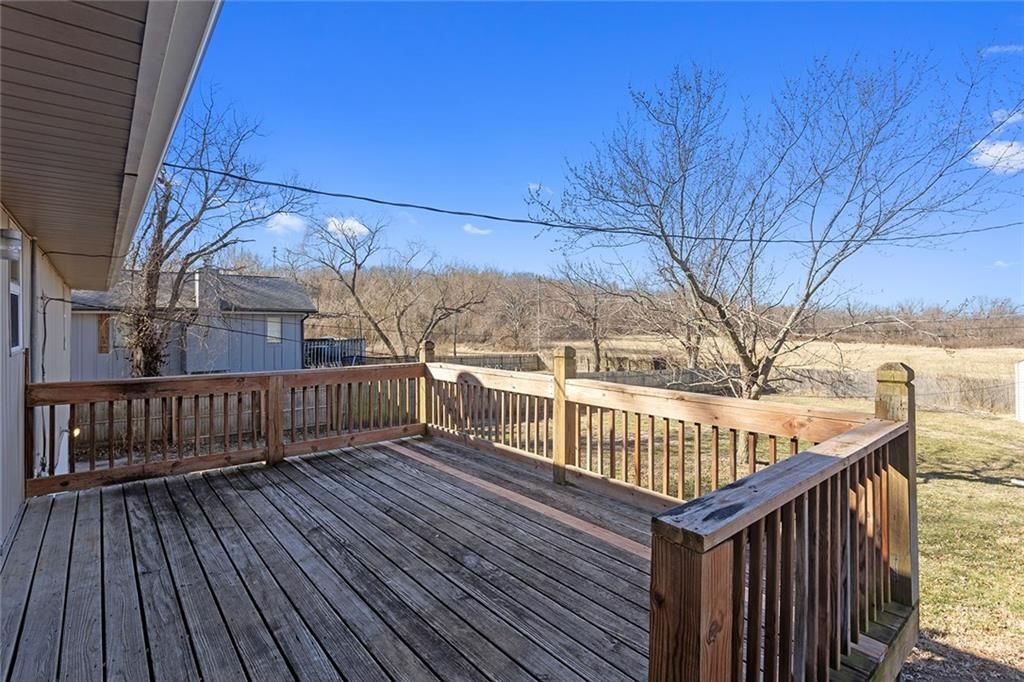 902 SW Locust Street — photo 26