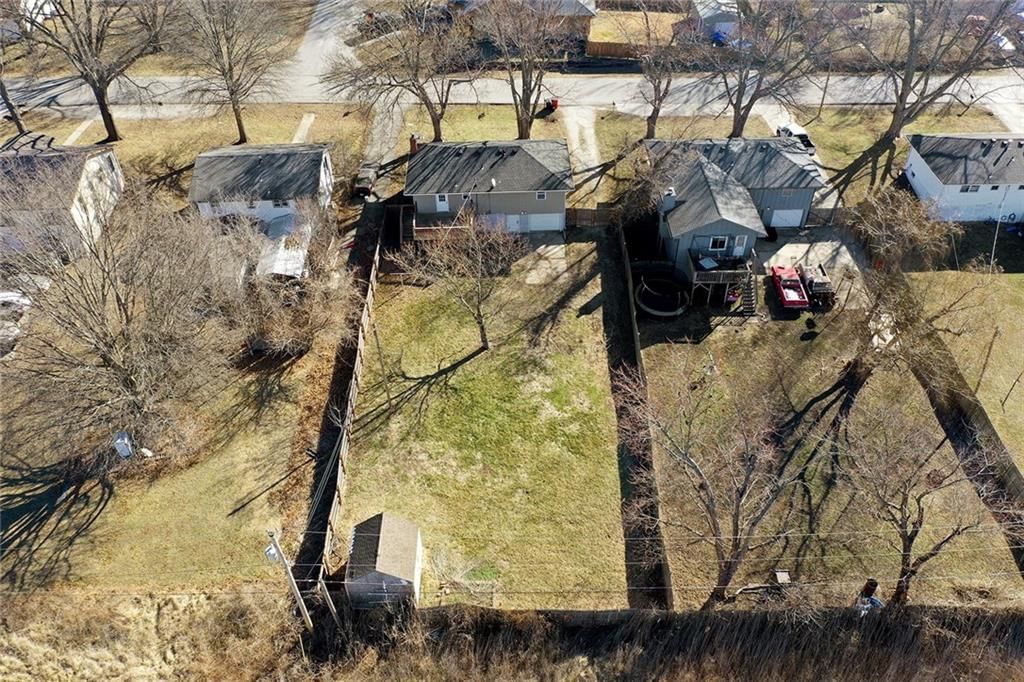 902 SW Locust Street — photo 37