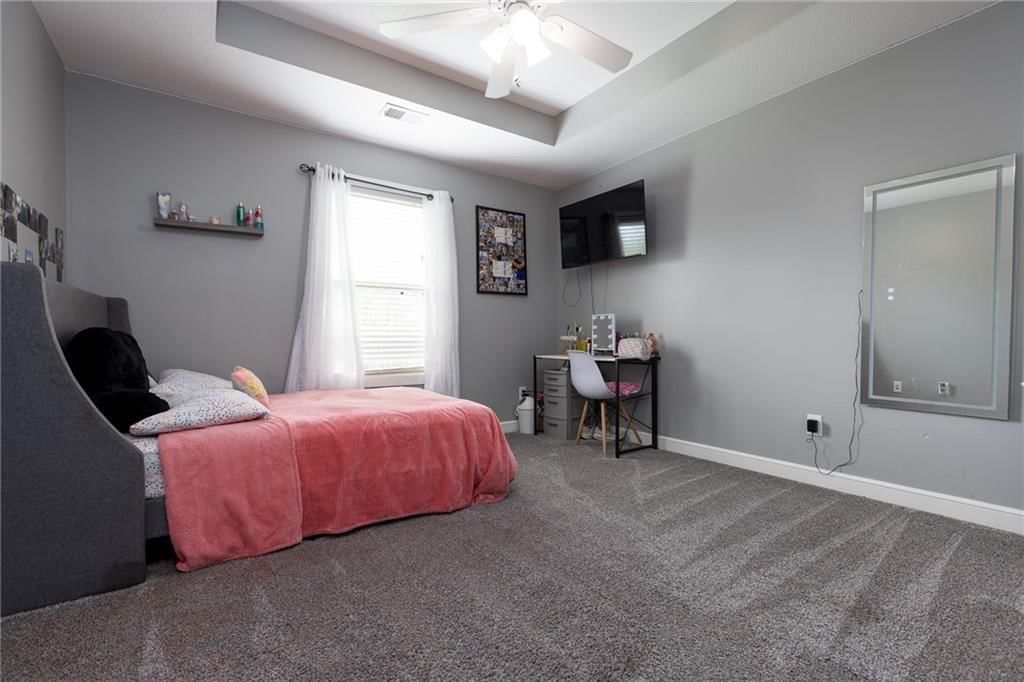 13017 Kelli Drive — photo 26
