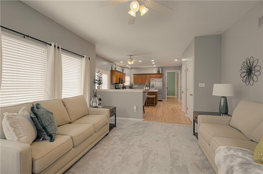 10916 N Wallace Avenue — photo 18