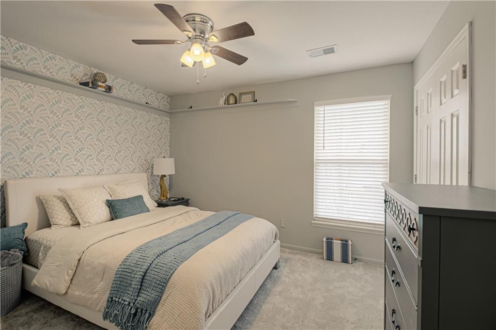 10916 N Wallace Avenue — photo 28