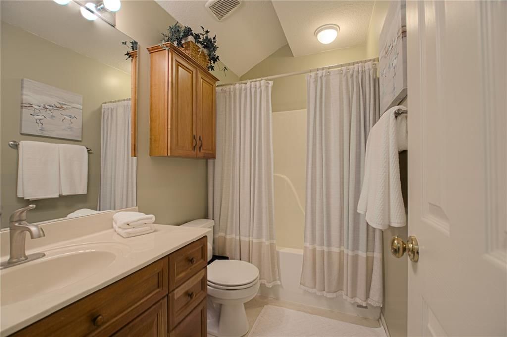 10916 N Wallace Avenue — photo 29